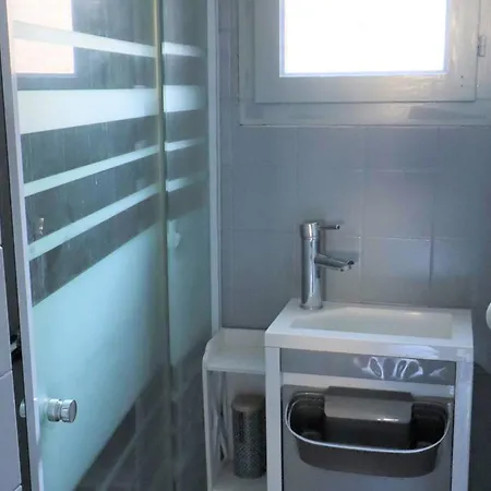 Maison Avec Piscine Et Activités, Proche La Palmyre - 4 Pers. - Fr-1-738-9 *